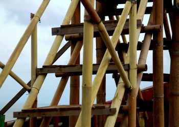 Building an Alternative – Rediscovering Natural Materials in Construction