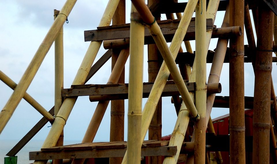 Building an Alternative – Rediscovering Natural Materials in Construction