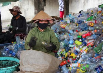 CLIMATE CHANGE FOCUS: Profiting from urban waste in Vietnam