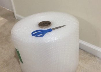Save money on heat/cooling all year! 3 ways cheap insulation & bubble wrap for outlets & windows