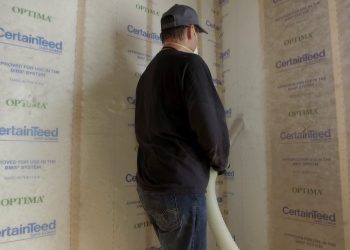 The Right Way to Insulate Sidewalls with Blown-in Insulation