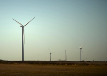 Saratoga Wind Farm now delivering 66-MW of clean energy for MGE