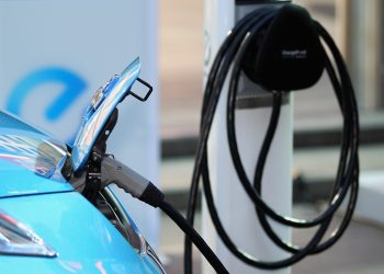 ABB Customer World Panel: The future of mobility favors the electrified, autonomous