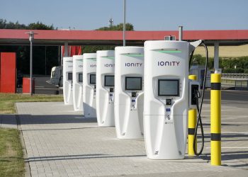 Ultra-fast EV chargers coming ultra soon as e-mobility manufacturers ramp up