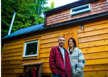This Couple's Natural Eco Tiny House Is a True Stunner!