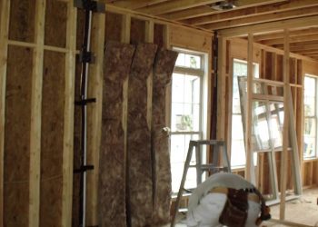 How to Install Batt Insulation (2/3): Insulating Tips from the Pros