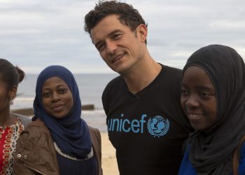 Mozambique: UNICEF Goodwill Ambassador Orlando Bloom meets the child cyclone survivors who’ve lost everything