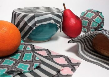 DIY Waxed Fabric Wraps // Eco Craft