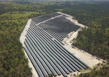 Six Flags Great Adventure now powered by 23.5-MW solar array