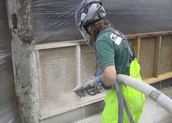 Sprayed hempcrete insulation