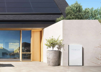 Who will benefit from the surge in behind-the-meter battery installations?