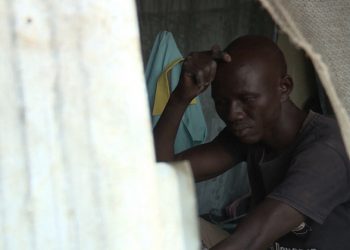 Monday’s Daily Brief: Suicide death every 40 seconds, rights chief on climate change link, Venezuela, Dorian updates, desertification summit latest