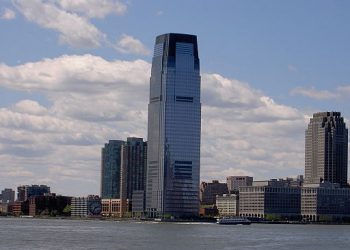 How Are Banks Doing on Sustainable Finance Commitments? Not Good Enough