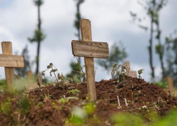 Ebola emergency chief decries new attacks on frontline staff, after DR Congo worker death