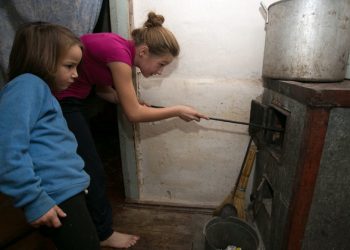 Political solution ‘long overdue’ to protect the children of eastern Ukraine