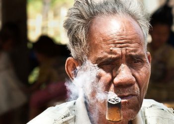 Thursday’s Daily Brief: tobacco burn-out, cholera cases down, ‘shifting the needle’ on climate