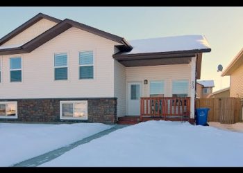 20 HERON COURT-Penhold  with 24 x 24 insulated, drywalled garage!