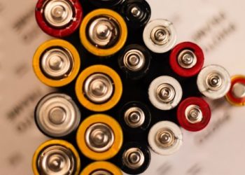 Why We Need to Develop New Battery Technology
