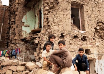 Yemen can’t survive war on two fronts, top UN envoy tells Security Council, as coronavirus outbreak looms