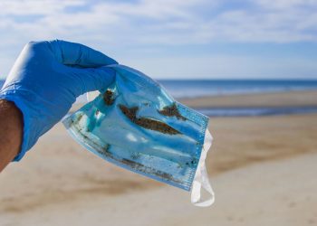 Five things you should know about disposable masks and plastic pollution |
