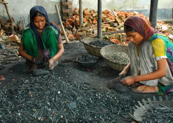 Revealed: A third of world’s children poisoned by lead, UNICEF analysis finds |