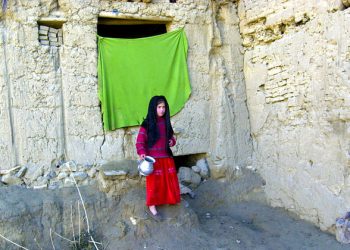 Protect children and relief workers caught up in conflict, urges UN rights envoy |