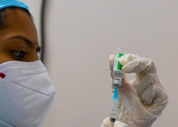 UN health agency panel issues key guidance on second COVID vaccine doses |