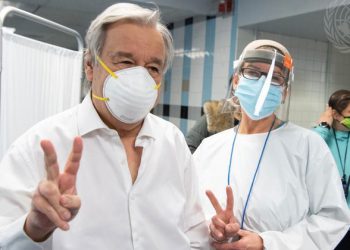 UN chief receives COVID-19 vaccine in New York |