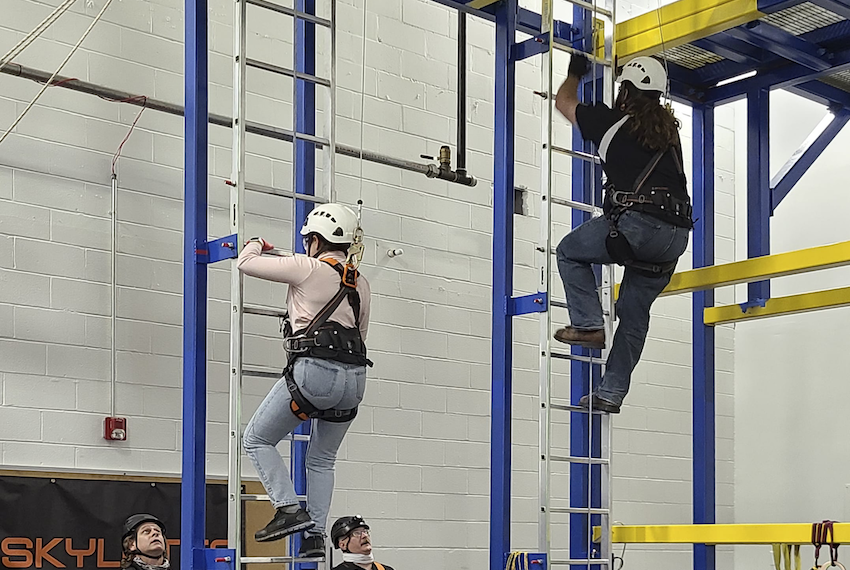 New onshore and offshore wind training facility open in Maryland