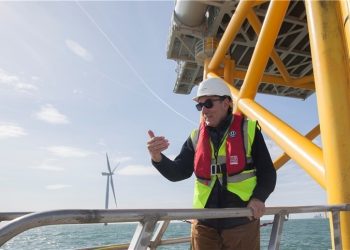 Iberdrola plans first industrial-scale floating offshore wind farm in Spain with an investment of more than €1 billion