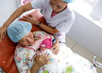 Keep mothers and newborns together, new health research says |