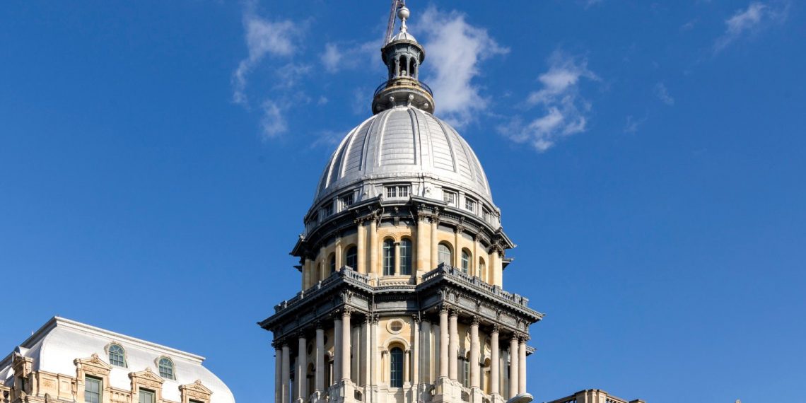 Illinois legislation could free towns from dirty power but not the payments