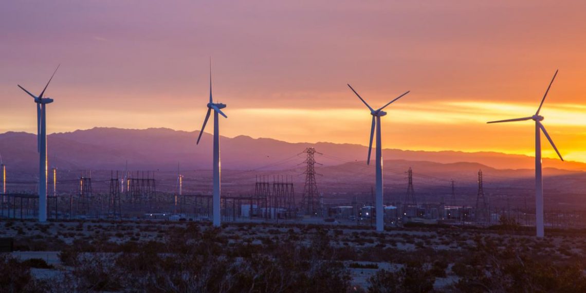 How Large Energy Buyers Can Modernize the US Power Grid