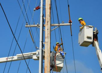 US Infrastructure Bill Is Good, but Not Enough to Transform the Electricity Grid