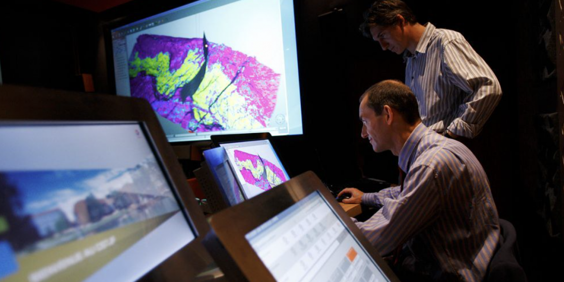 TotalEnergies and Air Liquide partner on green hydrogen and carbon capture