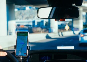 Going Electric: How Ride-hailing Drivers Can Help Cities Speed Up EV Use
