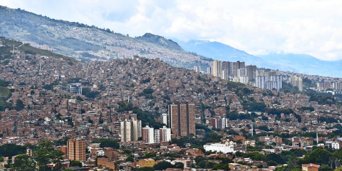 Colombia Launches National Roadmap for Net Zero Carbon Buildings | World Resources Institute Colombia’s Big Step Toward Building Decarbonization