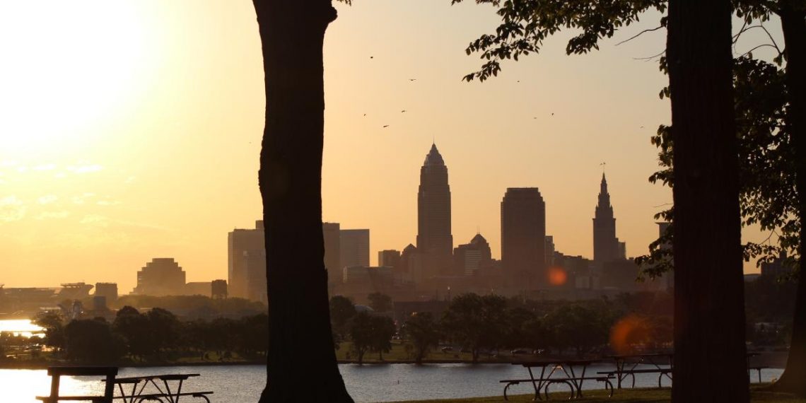 CEQ’s Climate and Economic Justice Screening Tool Needs to Consider How Burdens Add Up